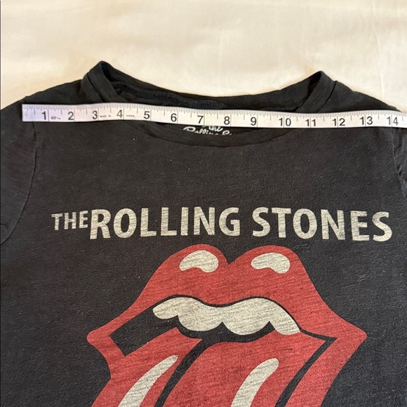 The Rolling Stones T-Shirt 1975 US Tour Graphic Reprint Rock Vintage-style Merch - Picture 3 of 7